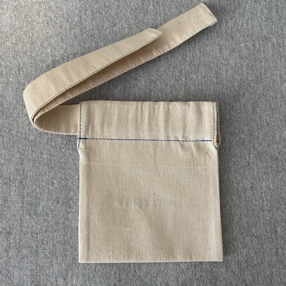 NWT Tsvite Teren [L Y U L I] Porcelain Sheep Pendant On A Cord - Picture 13 of 14